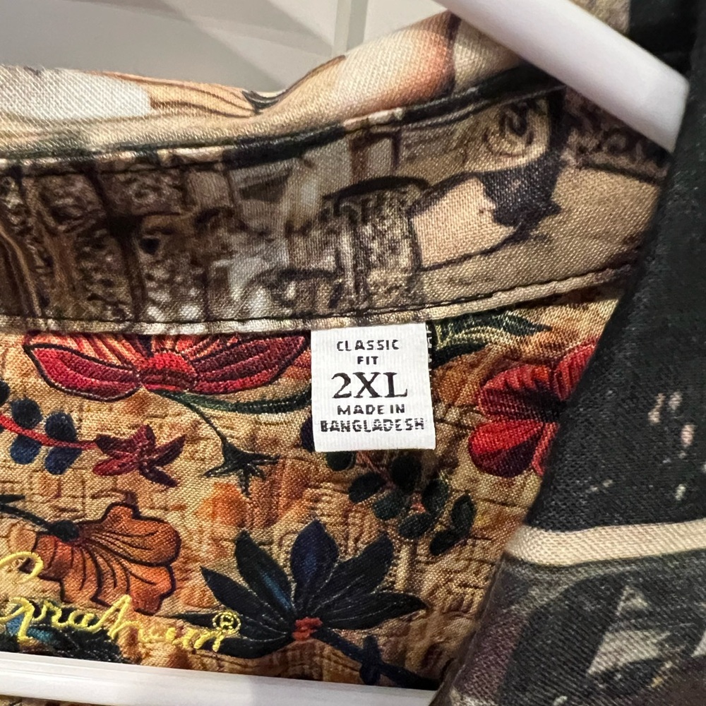 Robert Graham Multicolor Collage Print Men's Shirt - Style Name: Harry’s Place - Picture 5 of 7